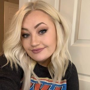 Meet your Posher, Savannah